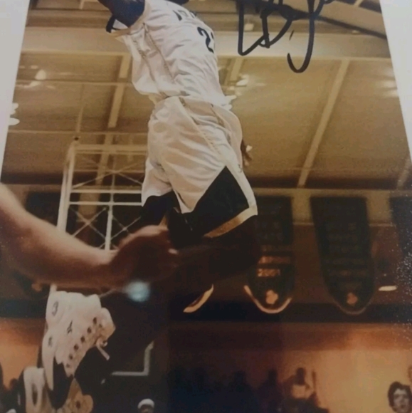 BRAND NEW! LEBRON JAMES HS IRISH☘️ULTRA GLOSSY 8.5x11 BASKETBALL REPRINT POSTER! - Picture 6 of 8